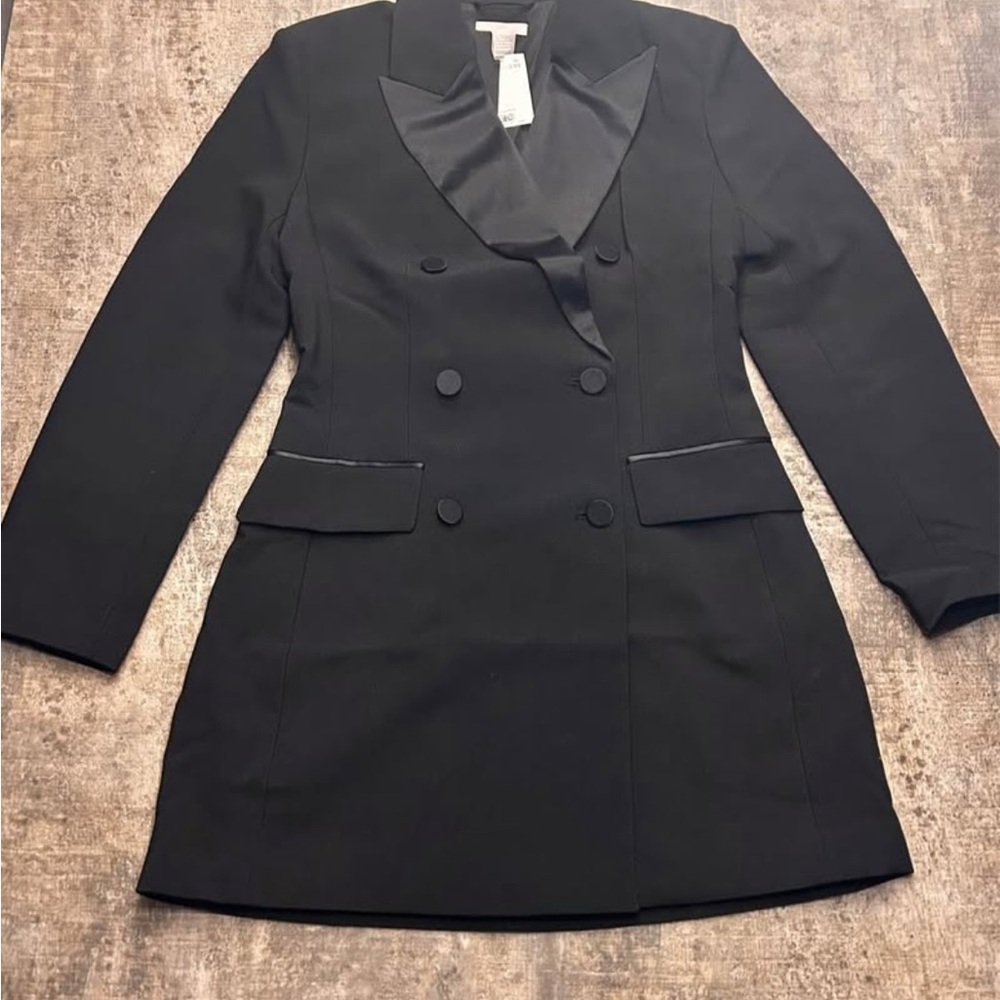 NWT - Elegant Black dress coat Women's
